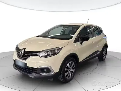 Usata Renault Captur Business 90 CV (66 kW) 2019 Avorio SUV