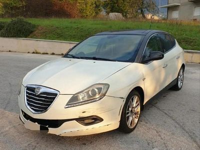 Usata Lancia Delta 120 CV (88 kW) 2009 Utilitaria