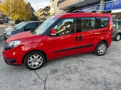 Usata Fiat Doblò 119 CV (87 kW) 2016 Rosso Monovolume