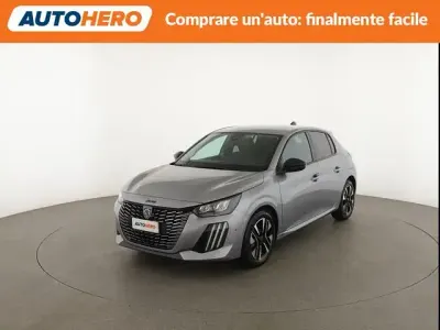 Usata Peugeot 208 Allure 101 CV (74 kW) 2024 Grigio Utilitaria