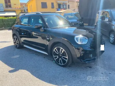 Usado Mini Cooper D Countryman 150 HP (110 kW) 2022 Preto SUV