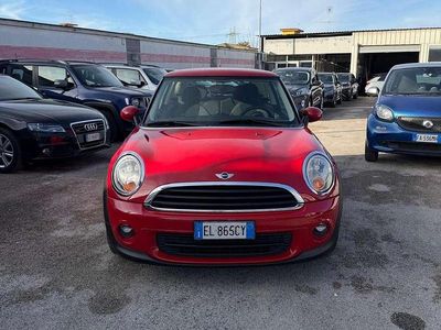 Usata Mini ONE 75 CV (55 kW) 2011 Rosso Utilitaria