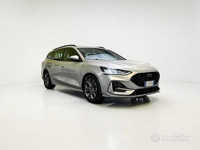 Usata Ford Focus ST-Line 120 CV (88 kW) 2022 Grigio Station wagon