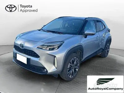 Usata Toyota Yaris Cross Lounge 116 CV (85 kW) 2023 Grigio SUV
