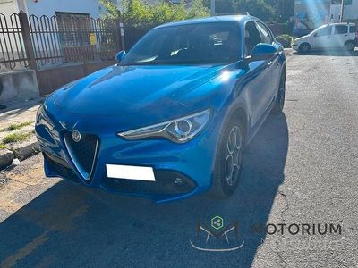 Usata Alfa Romeo Stelvio Executive 180 CV (132 kW) 2017 Blu SUV