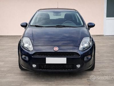 Usata Fiat Punto Emotion 77 CV (56 kW) 2015 Utilitaria
