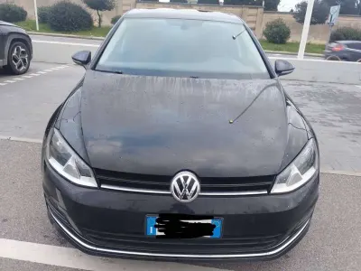 Usata VW Golf VII Comfortline 105 CV (77 kW) 2013 Berlina