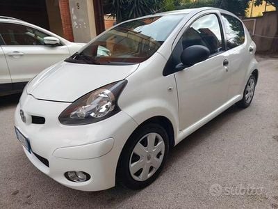 Occasion Toyota Aygo Active 68 ch (50 kW) 2012 Blanc Citadine