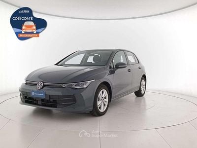 Dolphin grey metallizzato Usata 2025 VW Golf Life Berlina | 27.500 € (Buon prezzo)