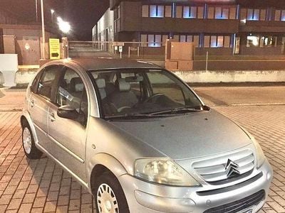 Begagnad Citroën C3 60 HK (44 kW) 2004 Grå Halvkombi