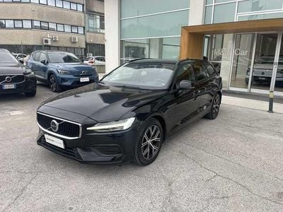 Usata Volvo V60 163 CV (119 kW) 2022 Nero Station wagon