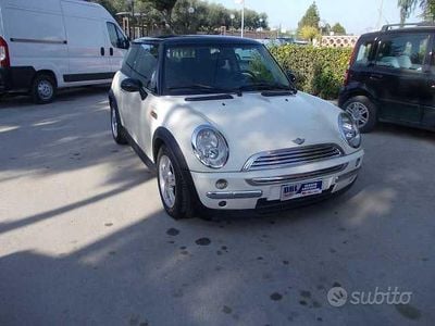 Usata Mini ONE 75 CV (55 kW) 2005 Utilitaria