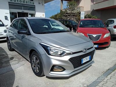 Usata Hyundai i20 75 CV (55 kW) 2018 Grigio Utilitaria