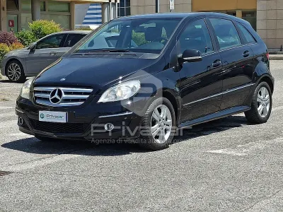 Usata Mercedes B180 Executive 109 CV (80 kW) 2011 Nero Utilitaria