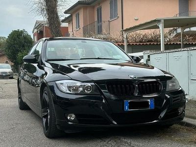 Usata BMW 318 122 CV (89 kW) 2005 Nero Berlina