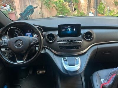 Usata Mercedes V250 AMG 190 CV (139 kW) 2022 Nero Monovolume