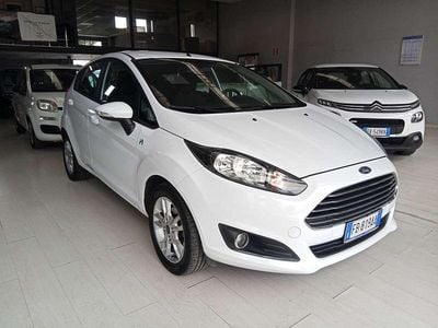 Bianco Usata 2015 Ford Fiesta Business Edition Berlina | 6300 € (Buon prezzo)