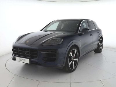 Usata Porsche Cayenne 519 CV (381 kW) 2024 Blu algarve metallizzato SUV