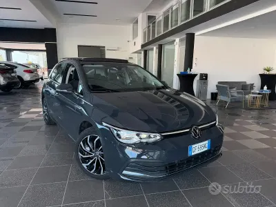 Usata VW Golf VII Style 116 CV (85 kW) 2021 Grigio Utilitaria