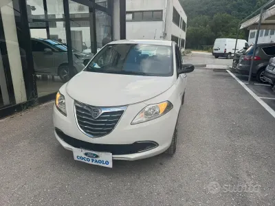 Usata Lancia Ypsilon S 95 CV (69 kW) 2013 Bianco Utilitaria