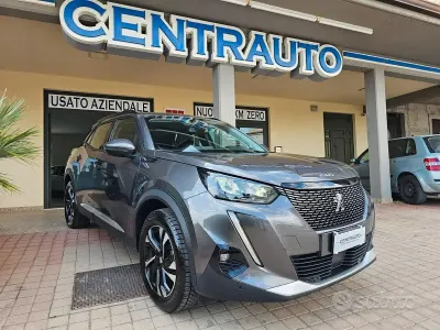 Usata Peugeot 2008 Allure 131 CV (96 kW) 2020 Grigio SUV