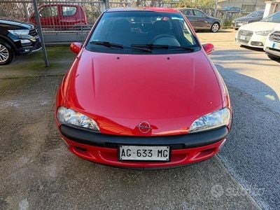 Usata Opel Tigra 89 CV (65 kW) 1995 Rosso Coupé
