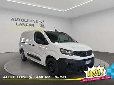 Usata Peugeot Partner Premium 131 CV (96 kW) 2021 Bianco Monovolume