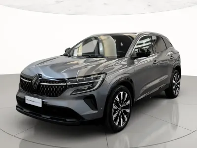 Usata Renault Austral Techno 160 CV (117 kW) 2023 Grigio metallizzato scuro SUV