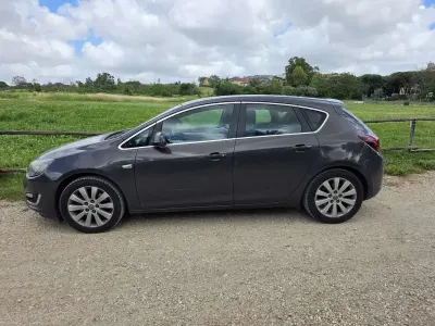 Usata Opel Astra Cosmo 165 CV (121 kW) 2015 Berlina