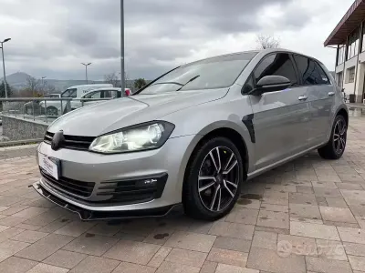 Usata VW Golf VII 105 CV (77 kW) 2013 Grigio Berlina