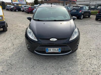 Begagnad Ford Fiesta Titanium 90 HK (66 kW) 2009 Svart Halvkombi