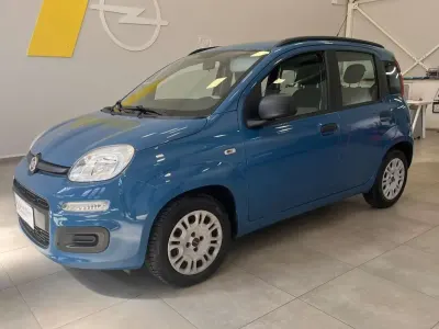 Usata Fiat Panda Easy 75 CV (55 kW) 2014 Blu/azzurro Utilitaria