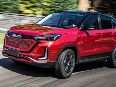 Usata EVO Evo 5 92 kW (126 CV) 2024 Argento SUV