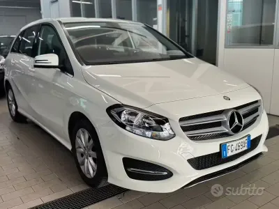 Usata Mercedes B180 Executive 122 CV (89 kW) 2016 Bianco Monovolume