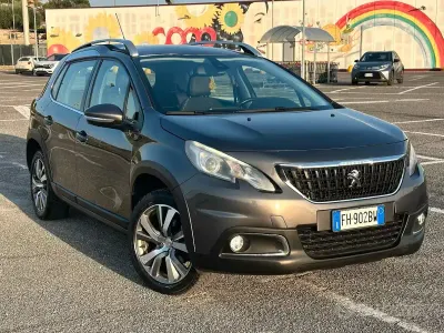 Usata Peugeot 2008 Allure 131 CV (96 kW) 2017 Grigio SUV