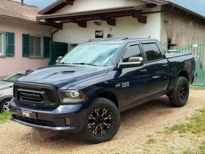 Usata Dodge Ram 399 CV (293 kW) 2016 Blu