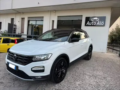 Usata VW T-Roc 116 CV (85 kW) 2021 Bianco SUV