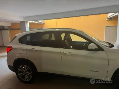 Usata BMW X1 150 CV (110 kW) 2015 Bianco SUV