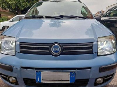 Usata Fiat Panda Emotion 60 CV (44 kW) 2006 Blu/azzurro Utilitaria