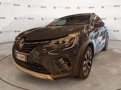 Usata Renault Captur Intens 101 CV (74 kW) 2022 Blu met. SUV
