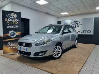 Occasion Fiat Croma Dynamic 150 ch (110 kW) 2009 Gris Break