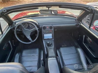 Usata Mazda MX5 116 CV (85 kW) 1991 Rosso Cabrio