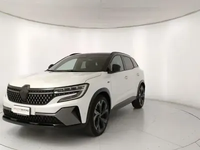 Usata Renault Austral Iconic Esprit Alpine 200 CV (147 kW) 2025 Bianco SUV