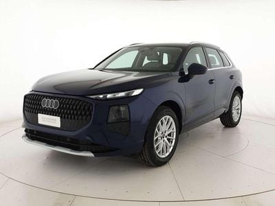 Nuova Audi Q3 Advanced 150 CV (110 kW) 2026 Blu navarra metallizzato SUV