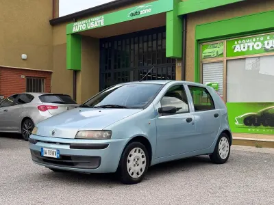 Usata Fiat Punto 60 CV (44 kW) 2001 Blu Utilitaria