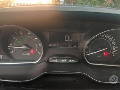 Usata 2016 Peugeot 208 Allure Utilitaria | 10.000 € (Cara)