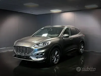 Usata Ford Kuga ST-Line 120 CV (88 kW) 2024 Grigio SUV