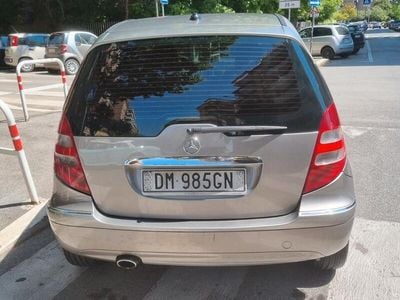 Mercedes A200