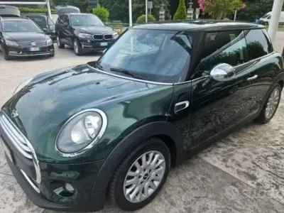 Usata Mini ONE Hype 102 CV (75 kW) 2016 Verde Utilitaria