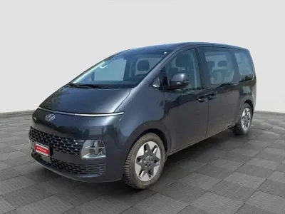 Usata Hyundai Staria 177 CV (130 kW) 2024 Graphite gray Monovolume